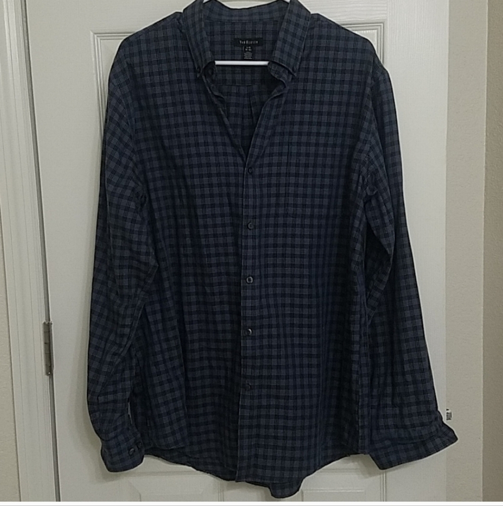 Van Heusen Navy Checkered Plaid Button Down Casual Shirt